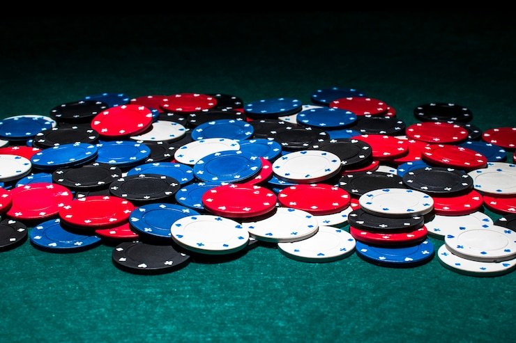 Antarmuka aplikasi mobile hematqq menampilkan pasar taruhan dan permainan casino